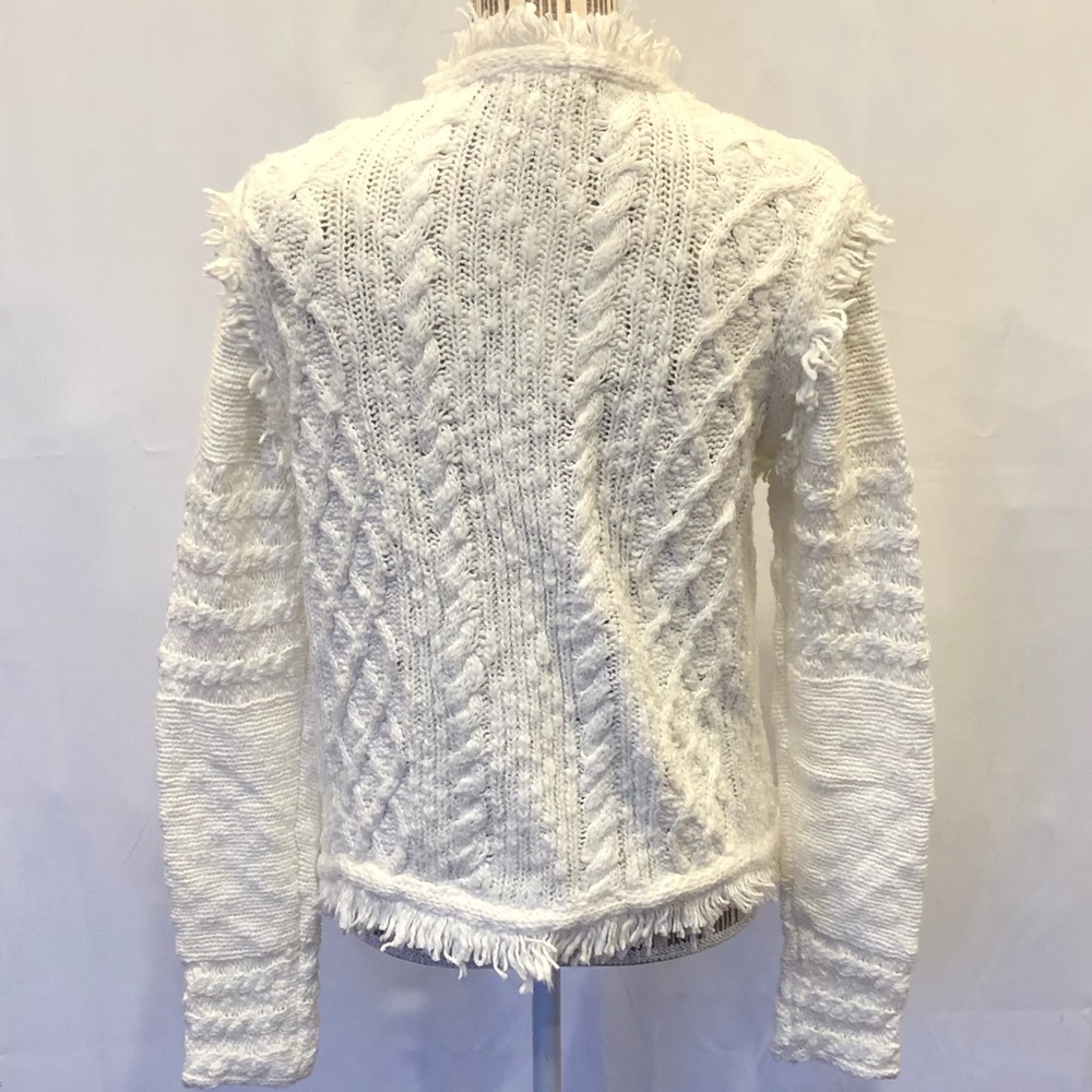 🔴SOLD🔴NAF NAF Paris white cable knit fringe car - Picture 2 of 4